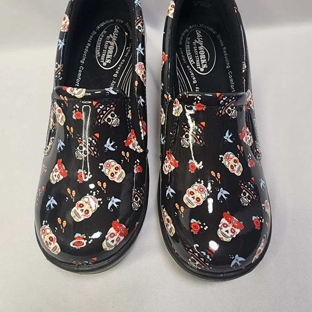 Easy Works By Easy Street Women's Black Skull Shoes - Picture 4 of 15